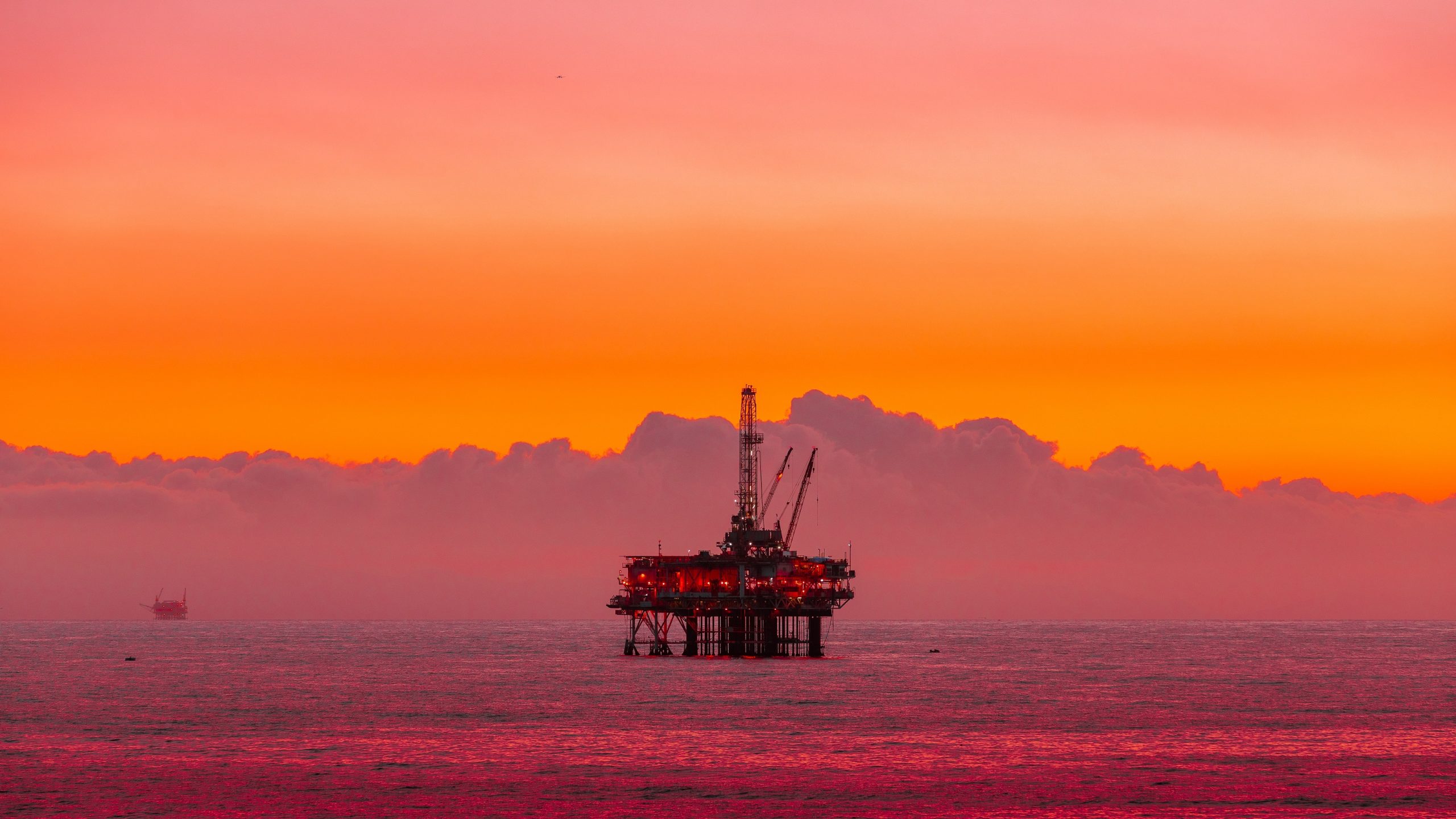 ¿Y si la clave es aumentar la inversión en petróleo y gas? (el ‘Juego de Tronos’ lo ganará quien domine el carbono)