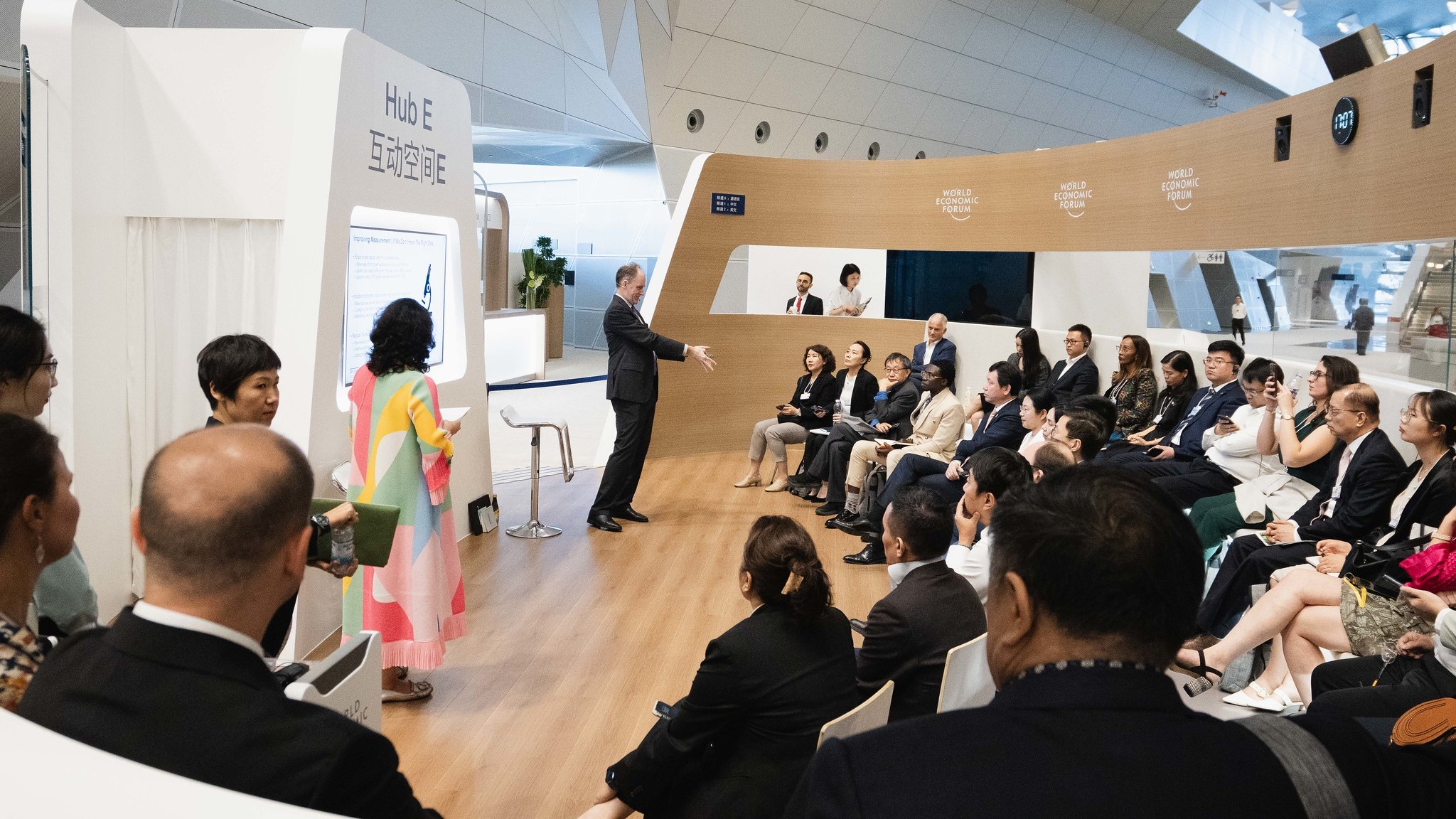 El WEF apuesta por las superficies inteligentes para la conectividad, la tecnología inmersiva para la construcción y los xenotrasplantes