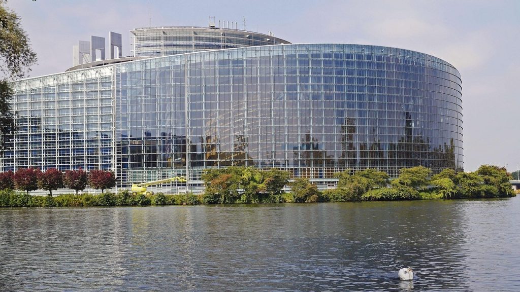Balance de España a mitad de la Década Digital: avances en infraestructura y desafíos en empresas y en talento digital