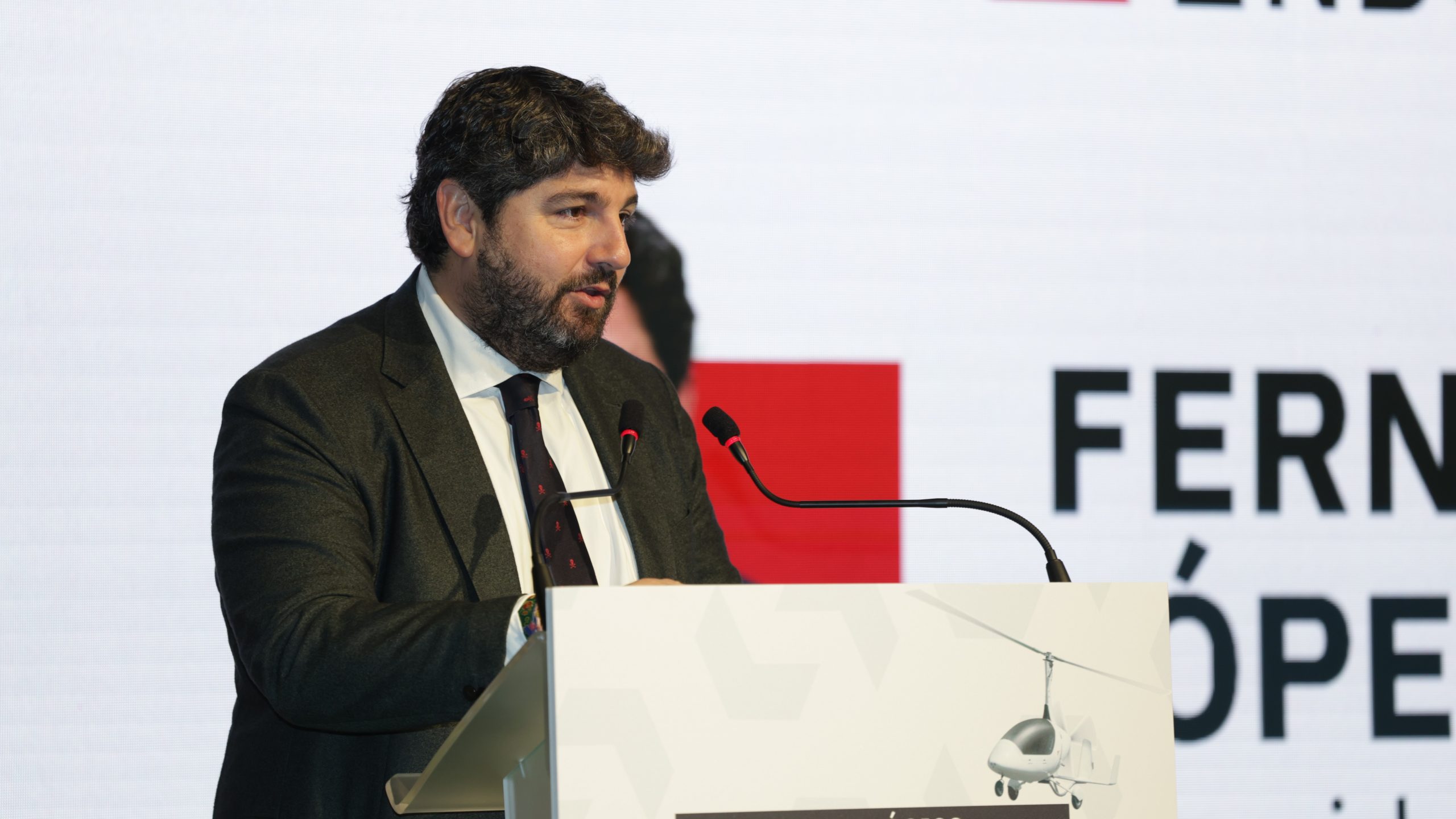 El presidente de la Región de Murcia destaca la “centralidad de la política industrial” en una región con liderazgo tecnológico 