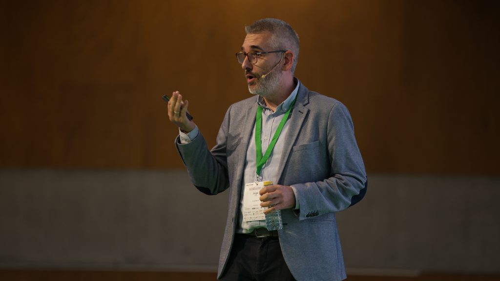 Adapta tu cultura, la IA ha asaltado la pirámide de la innovación